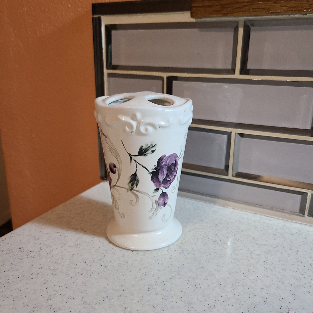 Vintage White and Purple Floral Vase - Picture 2 of 6